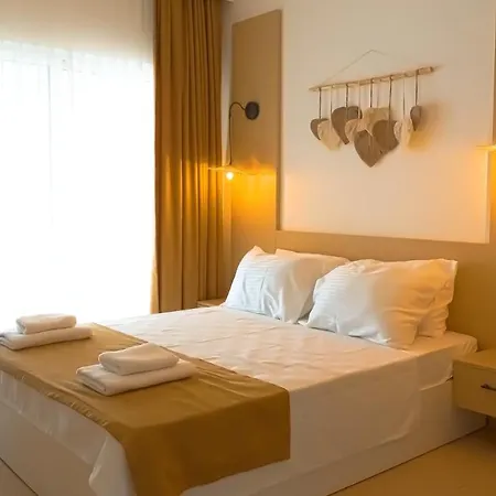 Ilios Butik Aparthotel 3*